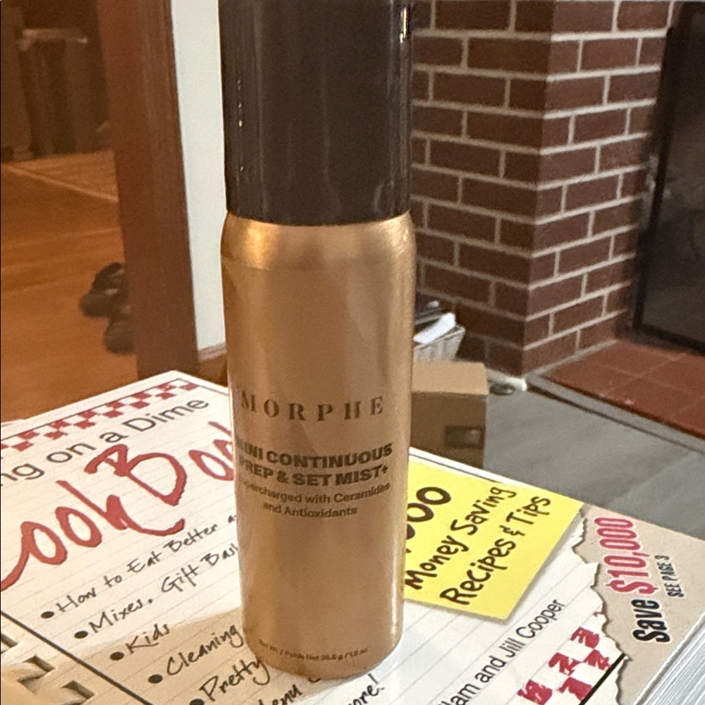 NWT Morphe Mini Continuous Prep & Set Mist - Gold